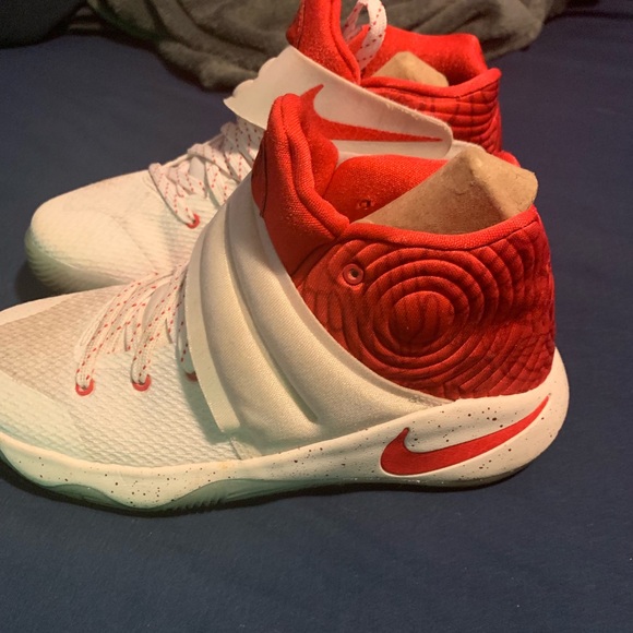 Shoes - Picture 1 of 4